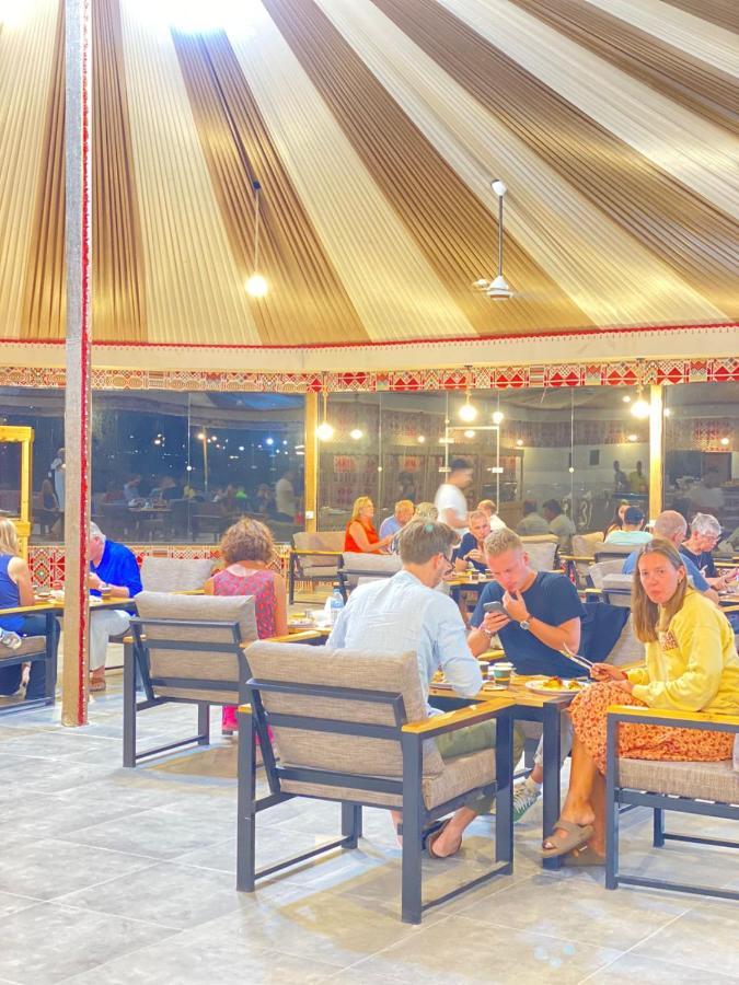 Tamim Luxury Wadi Rum Camp Exteriör bild