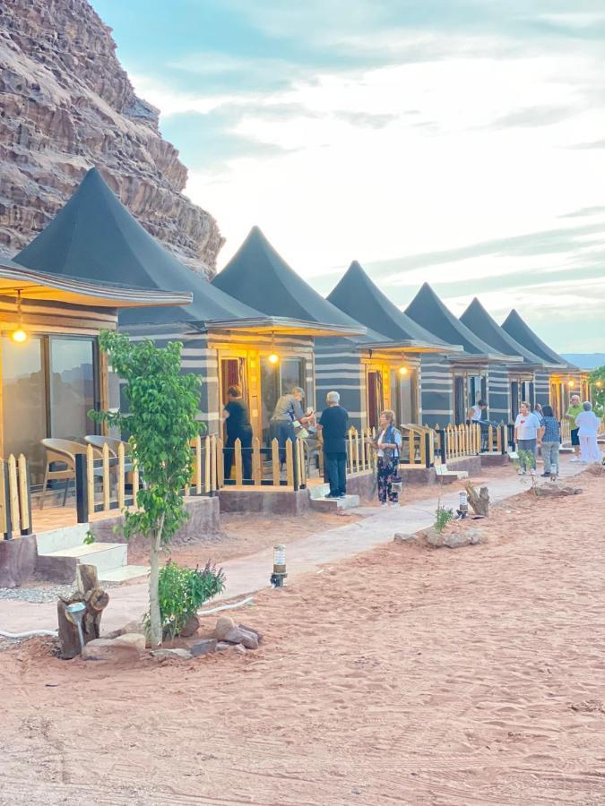 Tamim Luxury Wadi Rum Camp Exteriör bild