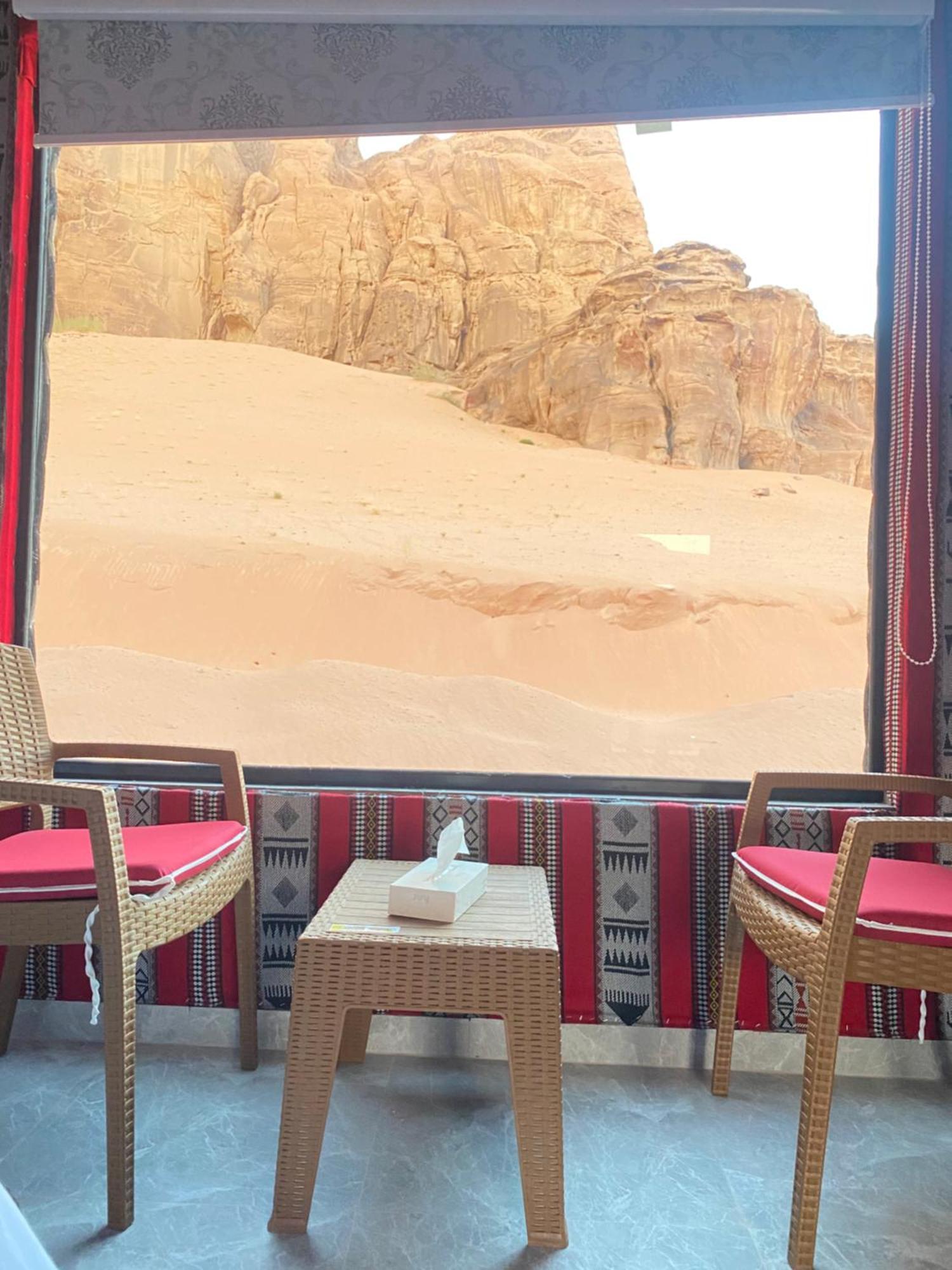 Tamim Luxury Wadi Rum Camp Exteriör bild