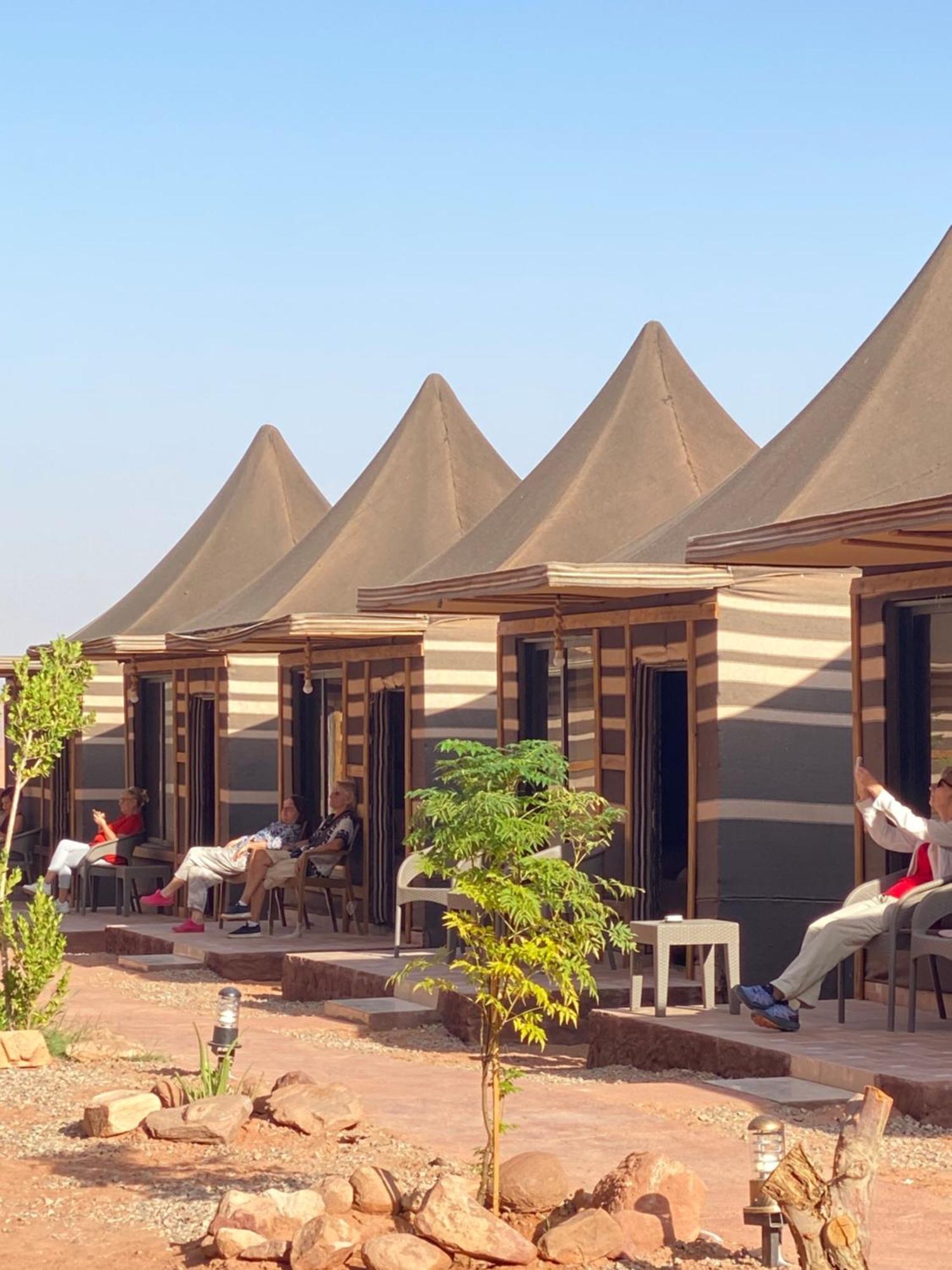 Tamim Luxury Wadi Rum Camp Exteriör bild